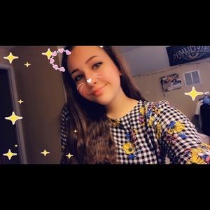 Meet your Posher, Adriana